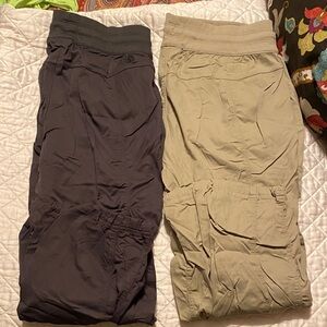 The North Face Aphrodite cropped hiking pants - set of 2